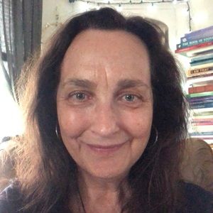 Meet your Posher, Lynda